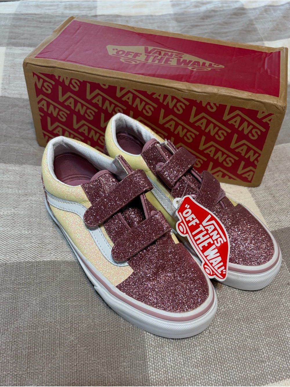 NWT in box Vans Kids Glitter Low Top Sneakers - Pink/Yellow Size 1.5